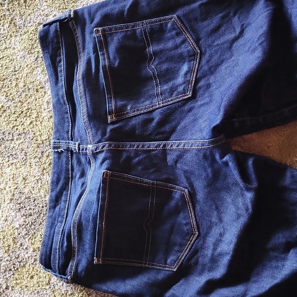 Jeans - Picture 3 of 3